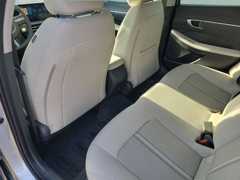 Used 2025 Hyundai Sonata SE image 6