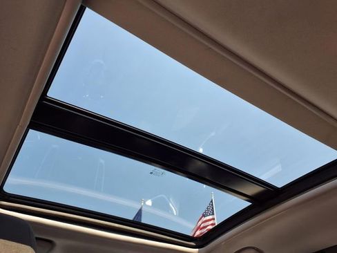 Used 2023 Chevrolet Malibu LT w/ Driver Confidence Package FWD image 8