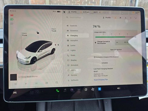 Used 2022 Tesla Model 3 image 37