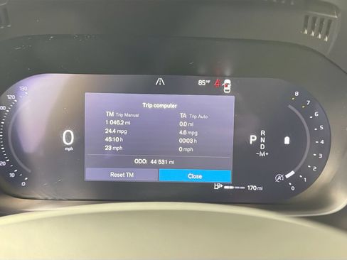 Certified 2023 Volvo XC60 B5 Plus w/ Protection Package Premier FWD image 11