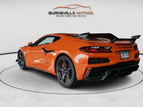 Used 2023 Chevrolet Corvette Z06 w/ Z07 Performance Package image 5