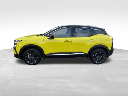 New 2026 Nissan Kicks SR w/ SR Premium Package AWD/4WD image 3