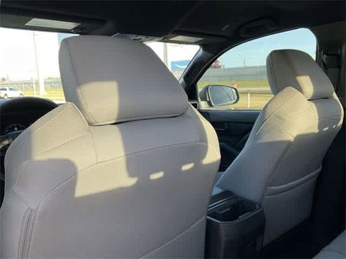 Used 2025 Toyota Tacoma SR5 image 15