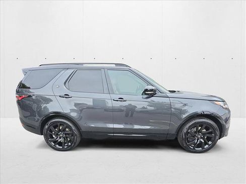 New 2025 Land Rover Discovery Dynamic SE AWD/4WD image 4