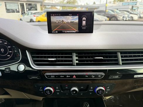 Used 2018 Audi Q7 3.0T Premium Plus w/ Premium Plus Package image 32