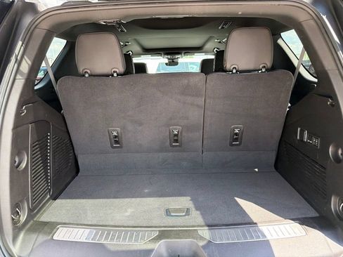 Used 2024 Chevrolet Tahoe High Country AWD/4WD image 13