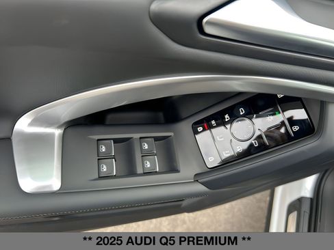 New 2025 Audi Q5 Premium image 15