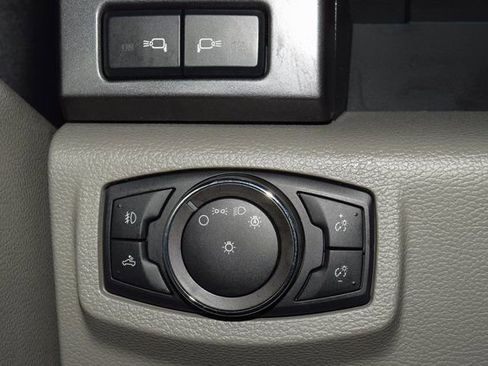 Used 2022 Ford F250 XLT w/ XLT Premium Package image 32