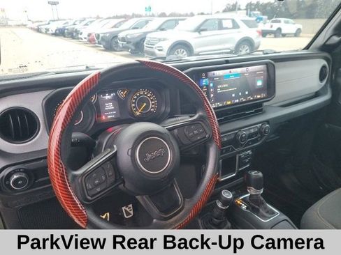 Used 2024 Jeep Wrangler Sport image 4