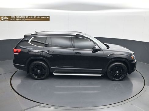 Used 2018 Volkswagen Atlas SEL Premium AWD/4WD image 17