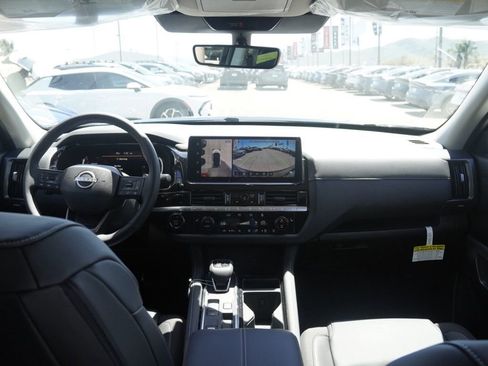New 2026 Nissan Pathfinder SL FWD image 20