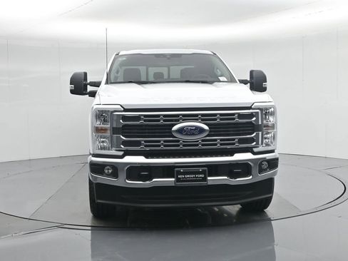 New 2026 Ford F350 XLT w/ FX4 Off-Road Package AWD/4WD image 23