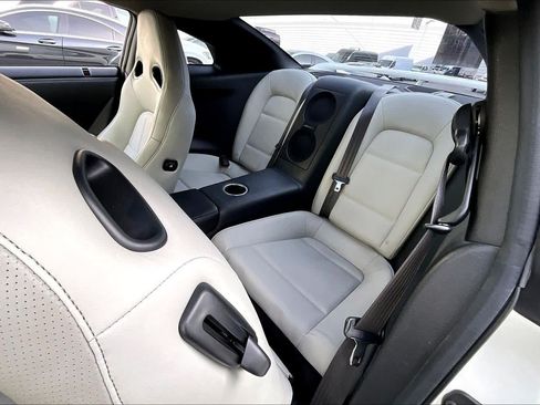 Used 2010 Nissan GT-R Premium AWD/4WD image 18