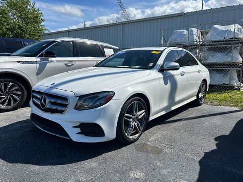 Used 2019 Mercedes-Benz E 300 image 1