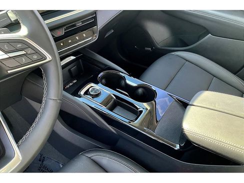 Used 2025 Buick Envision Preferred AWD/4WD image 17