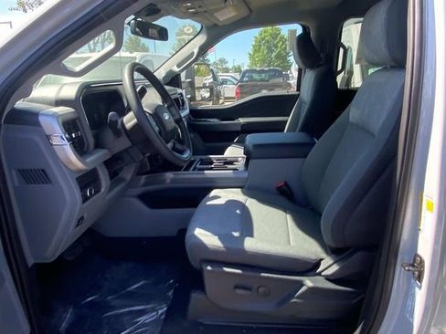 New 2026 Ford F350 XLT w/ XLT Premium Package AWD/4WD image 9