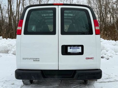 Used 2016 GMC Savana 2500 image 12