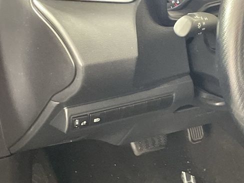 Used 2024 Toyota Corolla LE image 13