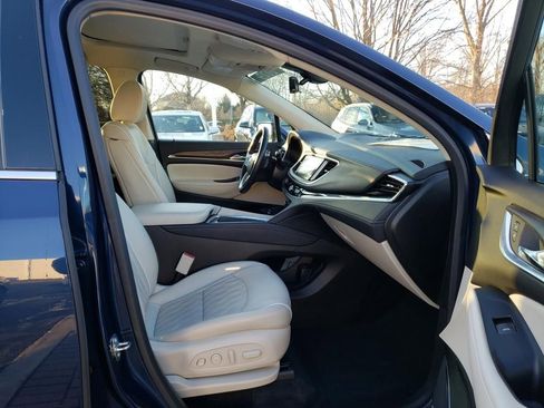 Used 2023 Buick Enclave Avenir w/ Avenir Technology Package image 17