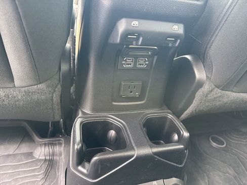 Used 2021 Jeep Wrangler Unlimited Sahara image 11