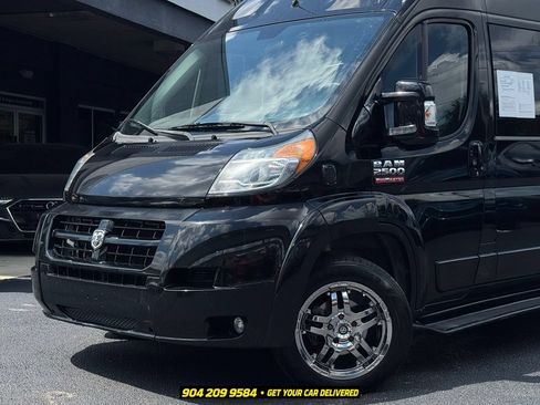 Used 2015 RAM ProMaster 2500 w/ Premium Appearance Group FWD image 2