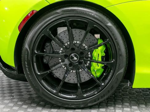 New 2026 McLaren Artura image 40