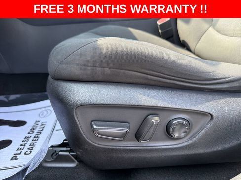 Used 2020 Toyota RAV4 XLE AWD/4WD image 13