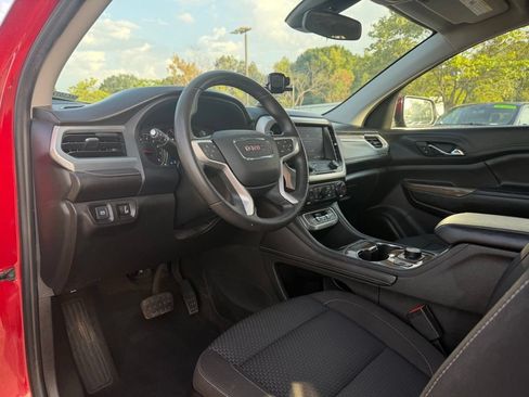 Used 2022 GMC Acadia SLE w/ Driver Convenience Package FWD image 7