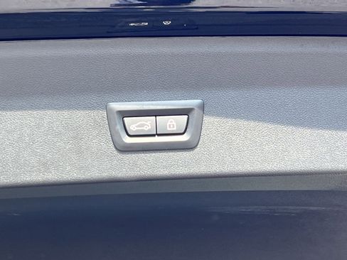 Used 2023 BMW X4 xDrive30i w/ Premium Package image 29