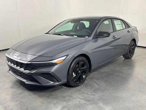 New 2026 Hyundai Elantra Sport image 1