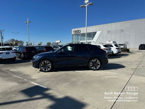 New 2026 Audi Q8 Premium Plus AWD/4WD image 7