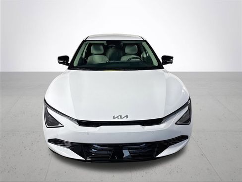 New 2025 Kia EV6 Wind image 3