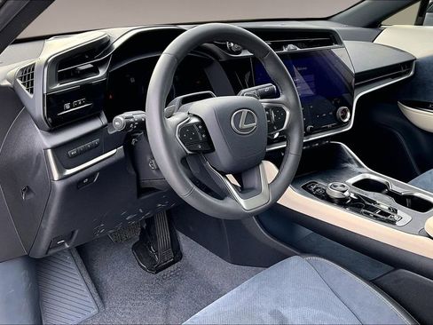 Used 2023 Lexus RZ 450e Premium w/ Accessory Package (2T) image 15