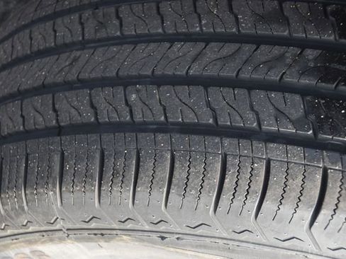 Used 2021 Jeep Grand Cherokee Limited image 14