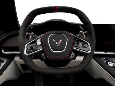 Used 2023 Chevrolet Corvette Stingray Premium Conv w/ Z51 Performance Package RWD image 33