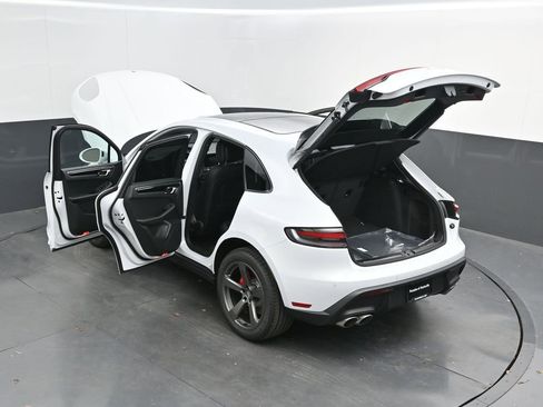 New 2026 Porsche Macan S image 60
