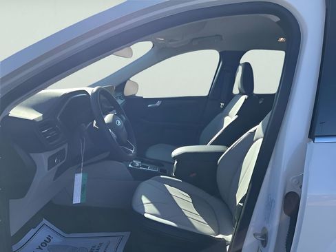 New 2026 Ford Escape SE w/ PHEV Premium Package FWD image 20