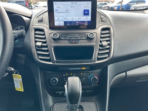 Certified 2023 Ford Transit Connect XL image 25
