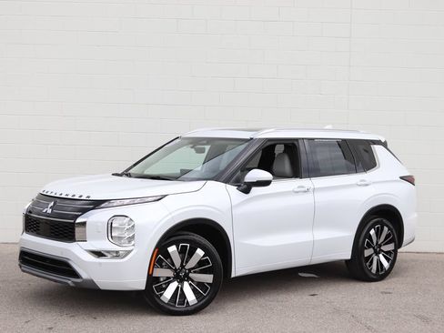 Used 2026 Mitsubishi Outlander SEL AWD/4WD image 23