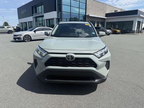 Used 2023 Toyota RAV4 XLE w/ Convenience Package FWD image 2