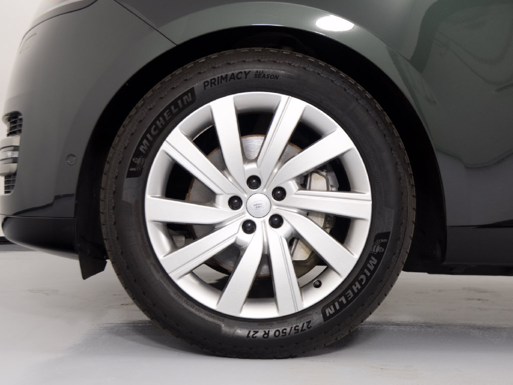 Used 2024 Land Rover Range Rover SE AWD/4WD image 11