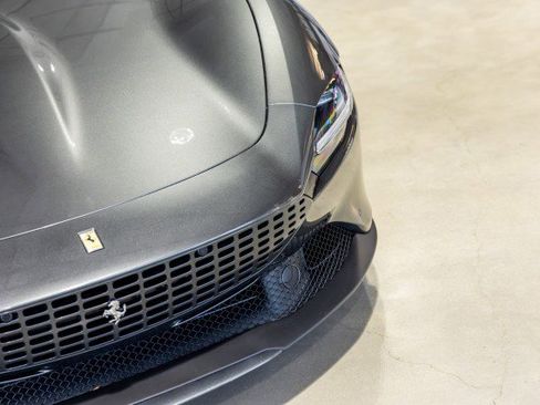 Used 2024 Ferrari Roma RWD image 10