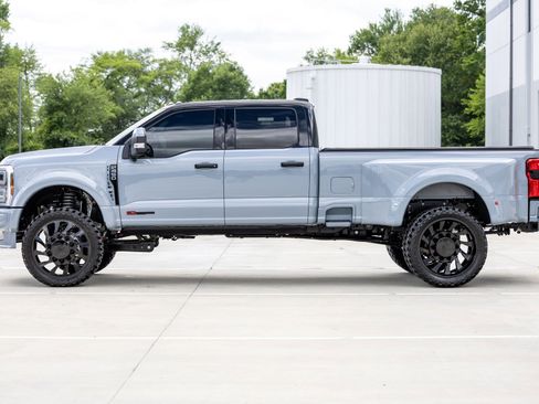 Used 2025 Ford F450 King Ranch w/ Chrome Package AWD/4WD image 11