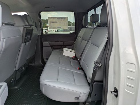 New 2026 Ford F350 4x4 Crew Cab DRW Super Duty image 9