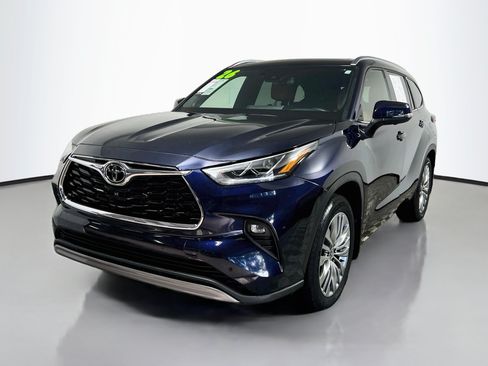 Used 2026 Toyota Highlander Platinum AWD/4WD image 10