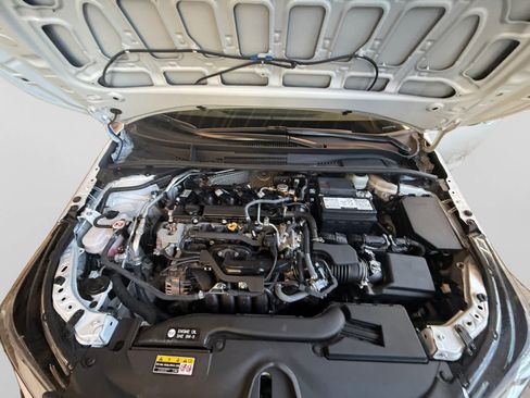 Used 2025 Toyota Corolla SE FWD image 24