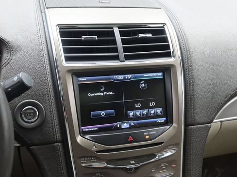 Used 2015 Lincoln MKX AWD w/ Equipment Group 102A image 11