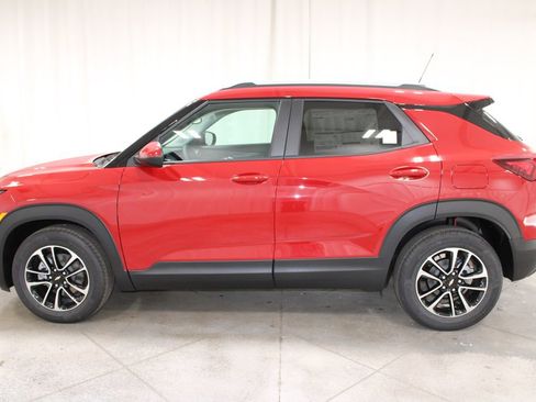 New 2026 Chevrolet TrailBlazer LT w/ Convenience Package FWD image 6