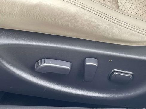 Used 2017 Nissan Maxima 3.5 SL FWD image 16