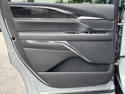 New 2026 Cadillac Escalade IQ Sport 1 w/ LPO, ONYX Package image 13